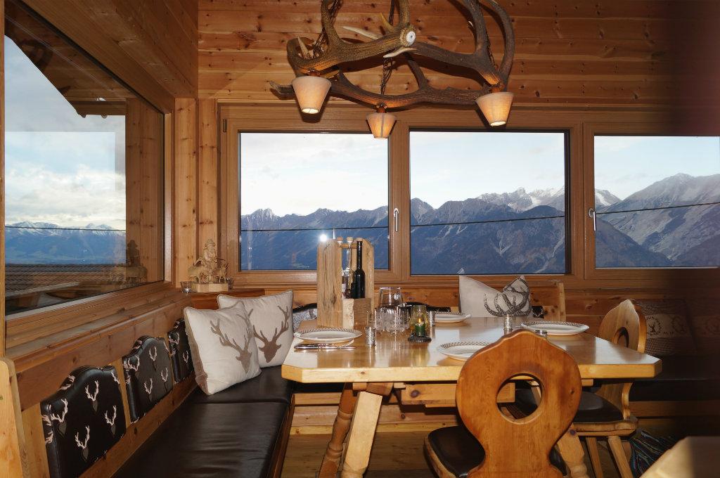 Panorama Blockhütte in Tirol ... einfach zum Dahinschmelzen schön